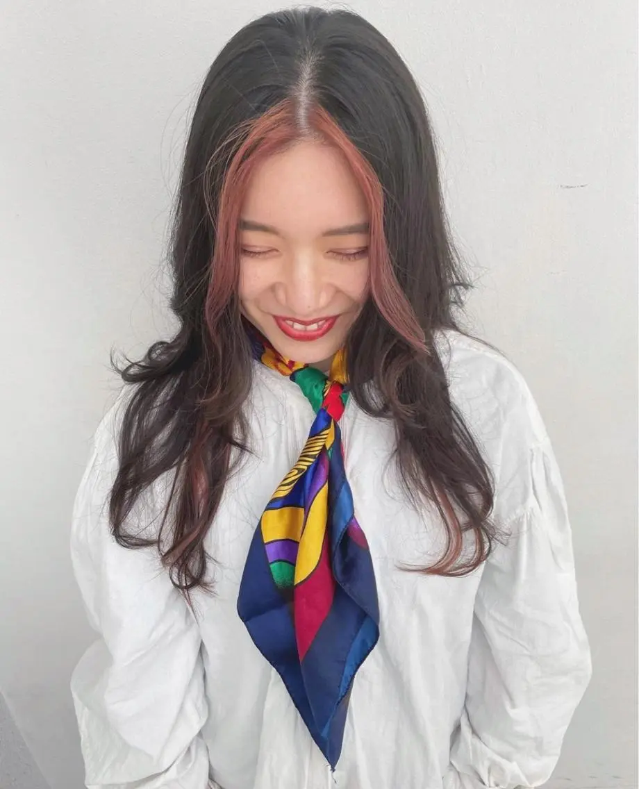 ロング カラー デザインカラー 顔周りカット 外山 なつ美のネイルデザイン