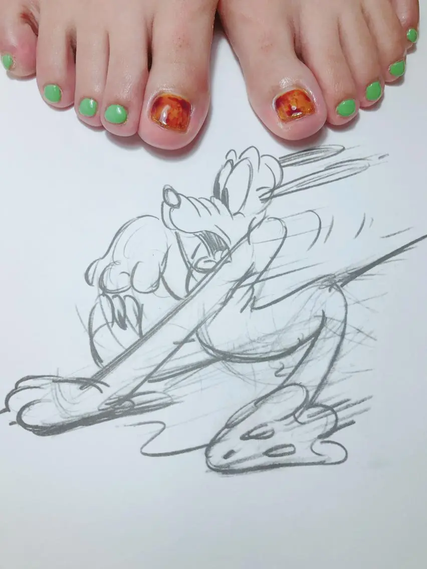 ネイル べっ甲ネイル フットネイル owlnail /持込みデザイン専門のネイルデザイン
