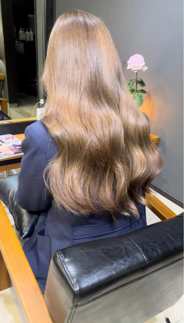 ロング カット ヘアカラー トリートメント 手塚 亮汰のヘアスタイル