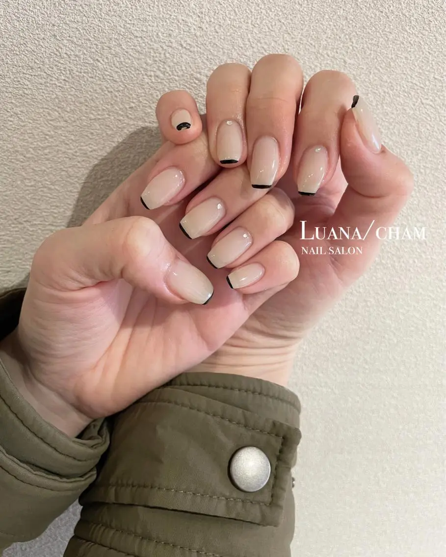 ショート ネイル フレンチネイル nail salon neigeのネイルデザイン