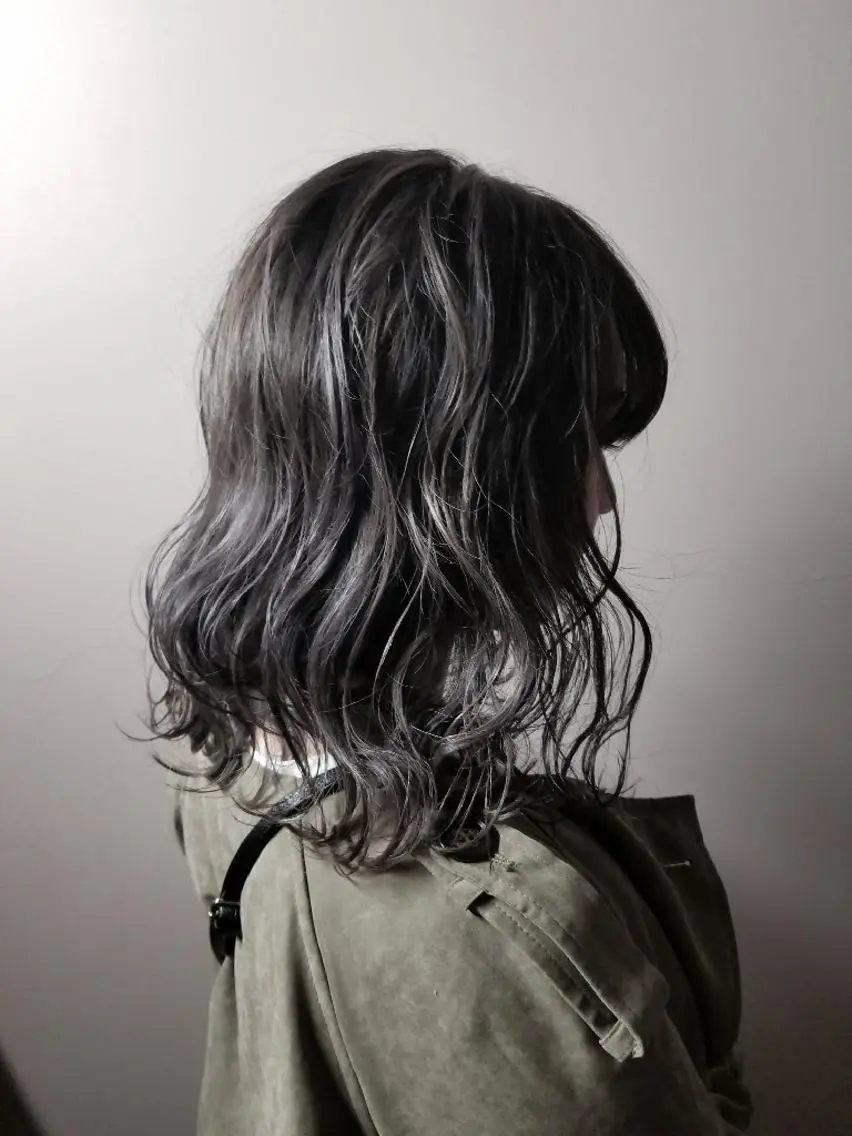 ミディアム Ash 店長　山下達也のヘアスタイル