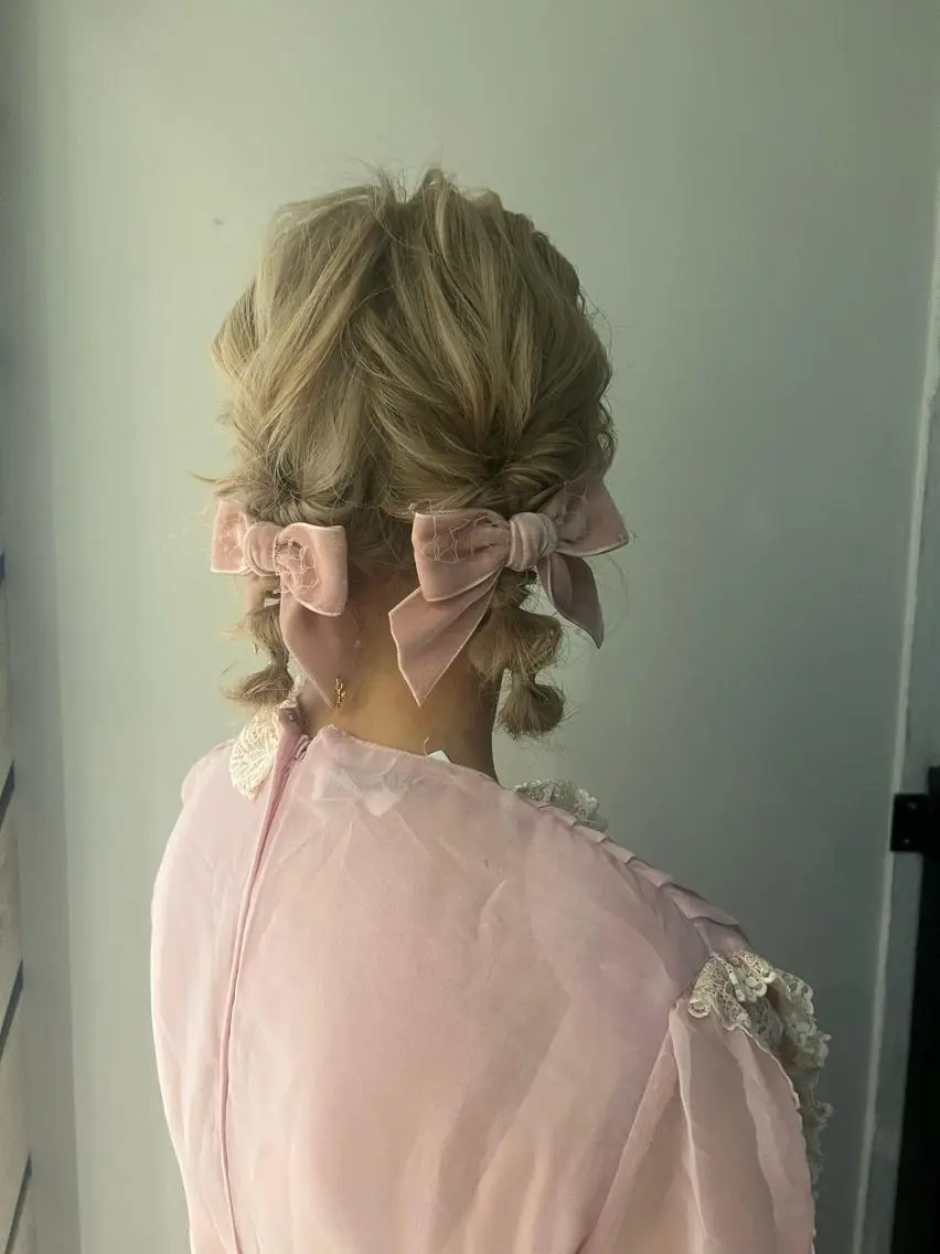 ミディアム カラー パーマ ヘアアレンジ ツインテール ヘアセット 🎨カラー満足度 500%💫ヅル💫のヘアスタイル
