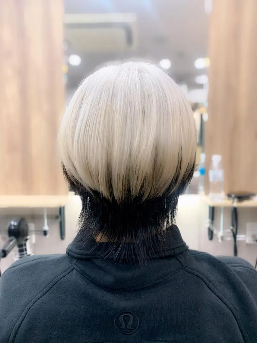 ショート カラー バレイヤージュ ブリーチ ブロンド ケアブリーチ ダブルカラー ヘアカラー トリートメント memento 斎藤大覚のヘアスタイル