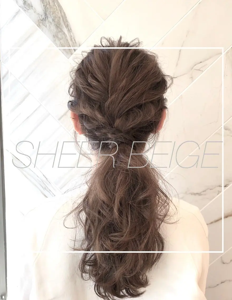 ロング カラー ヘアアレンジ ポニーテール ベージュカラー ブリーチ 透明感カラー ブリーチなしカラー カット ヘアカラー トリートメント ヘッドスパ ✨似合うのその先へ✨ 田中延和のヘアスタイル