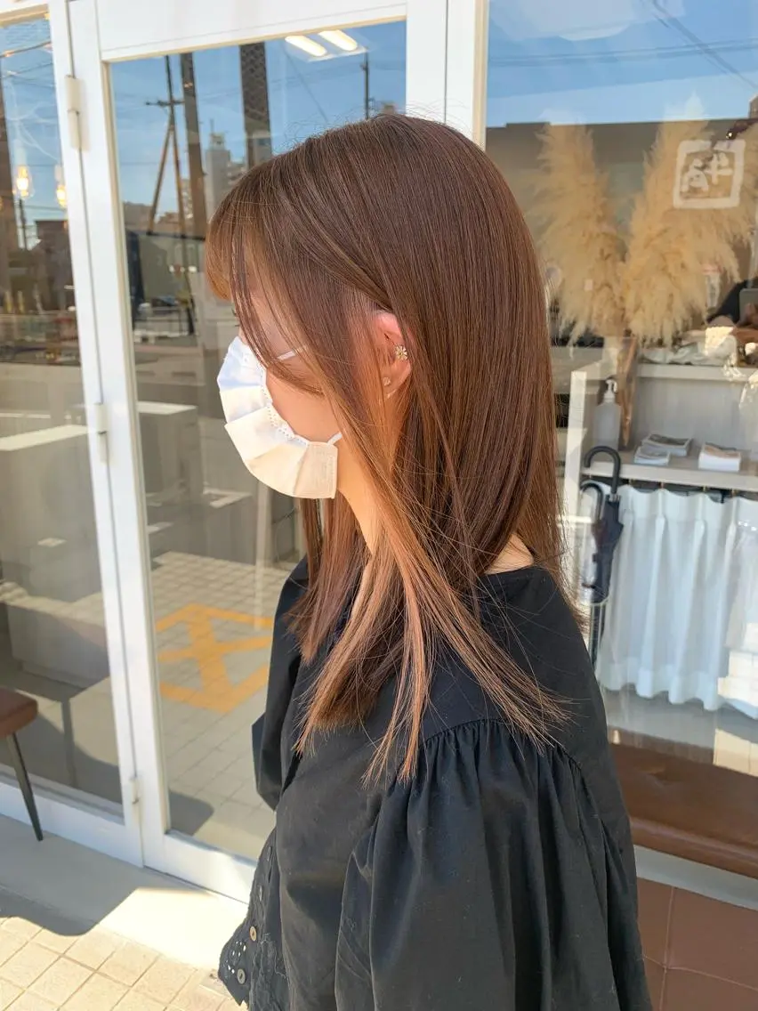 セミロング カラー ヘアカラー トリートメント 眞名子 瑞紀のヘアスタイル