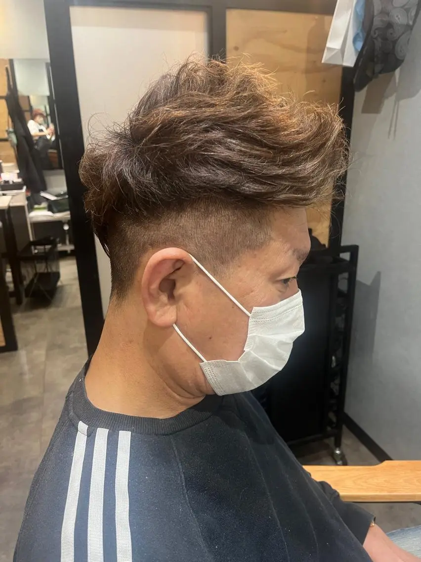 ミディアム カラー パーマ ヘアアレンジ メンズ キッズ ネイル マツエク・マツパ アイブロウ メンズブリーチ メンズハイライト メンズインナーカラー メンズ韓国風 ブリーチ 久木原 ゆりのヘアスタイル