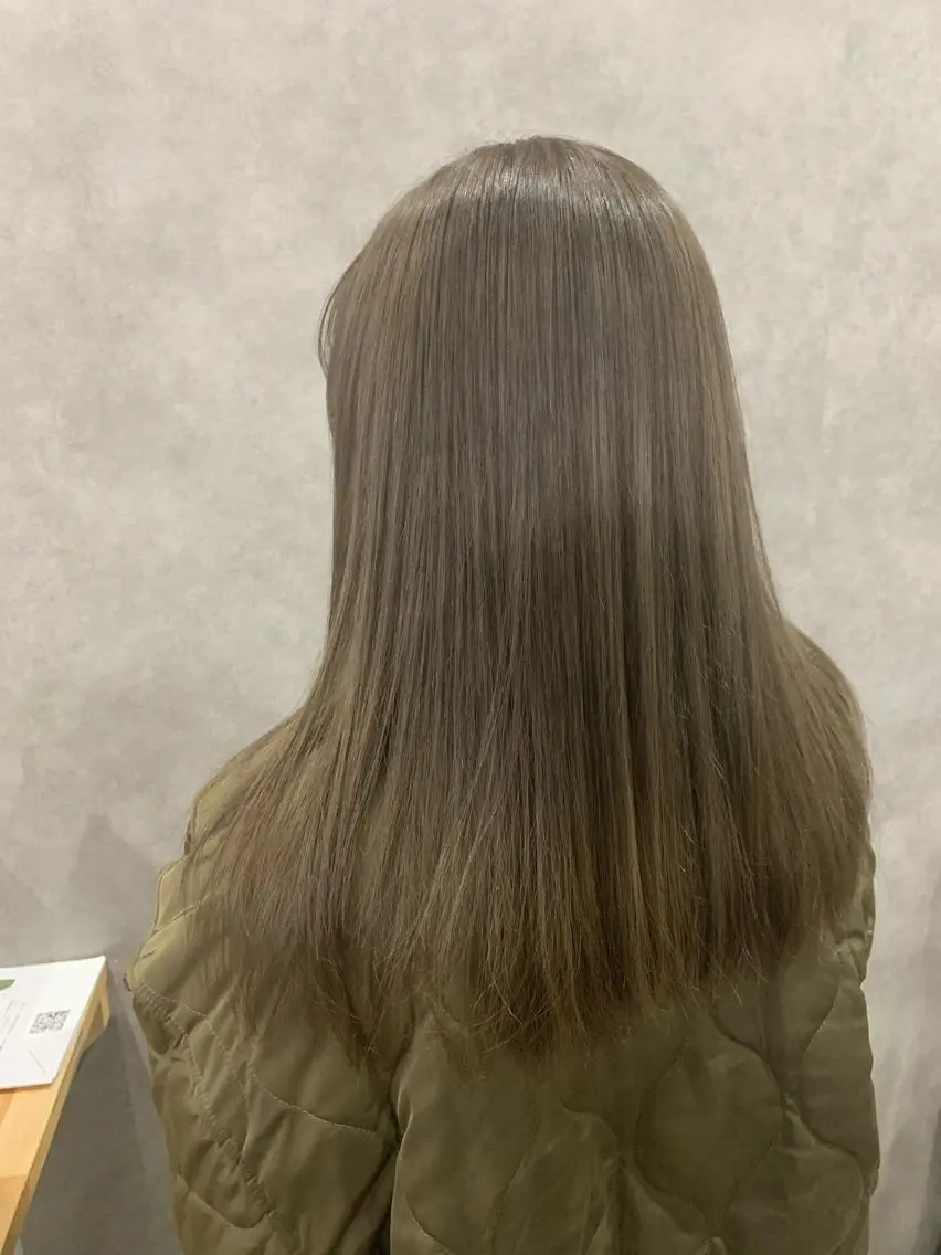 ロング カラー ヘアカラー ゆきな 5月から復帰のヘアスタイル
