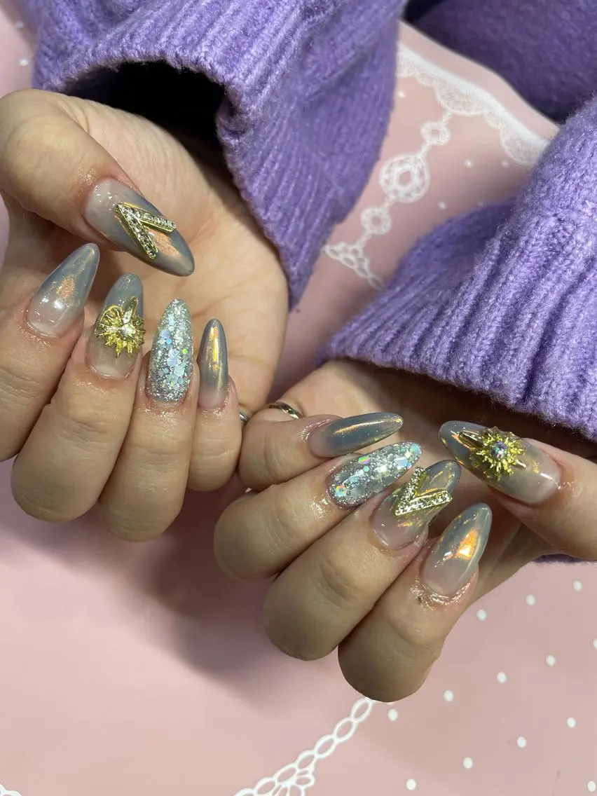 ミディアム ネイル ハンドネイル 《LB》ラブリエ Nail&eyeのマツエク・マツパデザイン