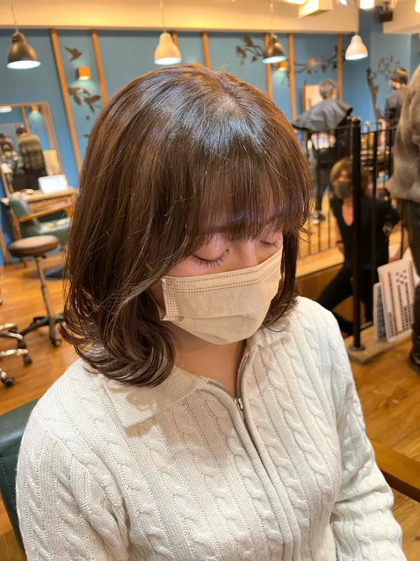 ミディアム 顔まわりレイヤー 顔周りカット 韓国風ヘア レイヤーカット 須永 優希のヘアスタイル