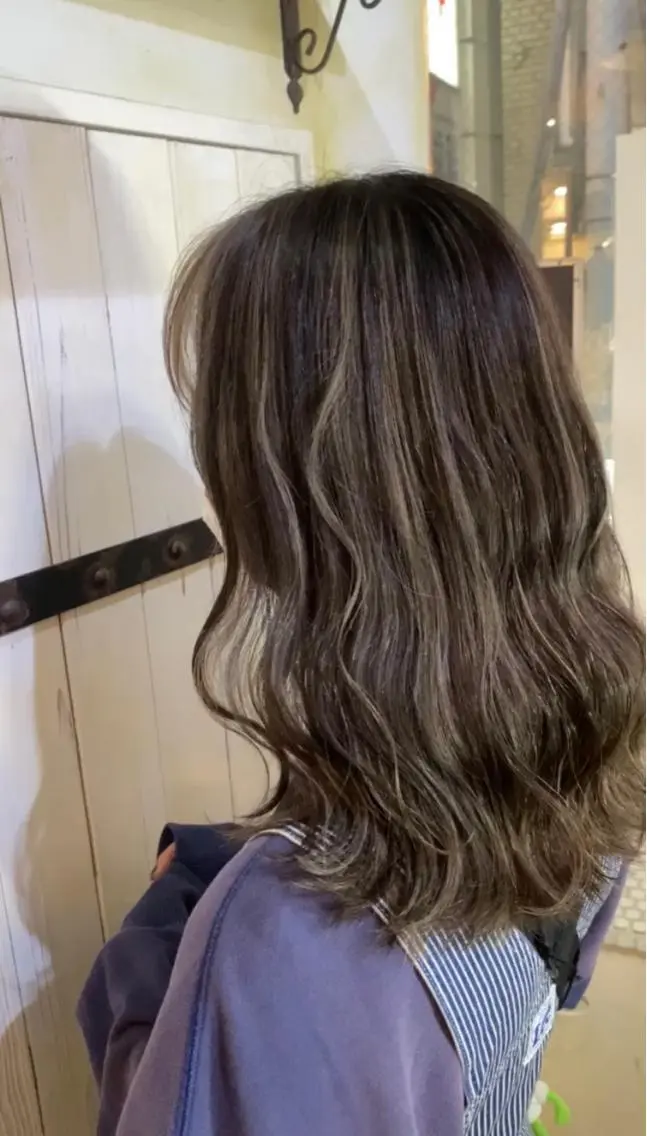 カラー ハイライトカラー 所沢パーマ セキネユウタのヘアスタイル