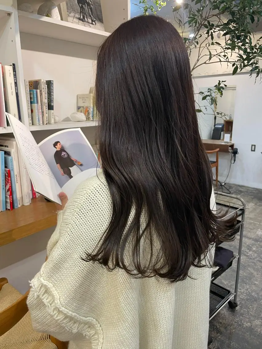 ロング カラー グレージュ オリーブグレージュ オリーブグレー 【表参道】Ruri デジタルパーマのヘアスタイル