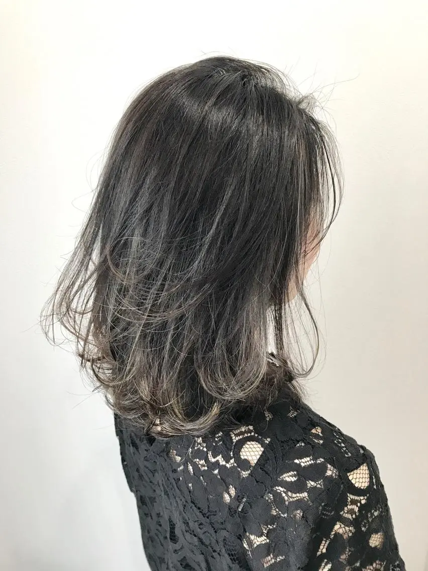 ショート カラー パーマ ヘアアレンジ ネイル マツエク・マツパ アッシュ アッシュグレー アッシュグレージュ グレージュ ハイライトカラー 井坂 弘人のヘアスタイル