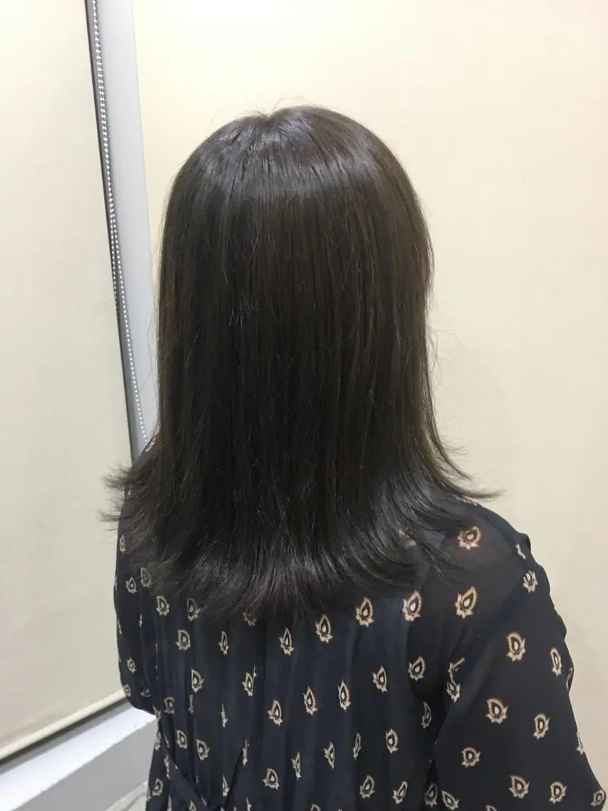 ミディアム 切りっぱなしロブ 朝3秒で前髪が決まる ✂️ヒロのヘアスタイル