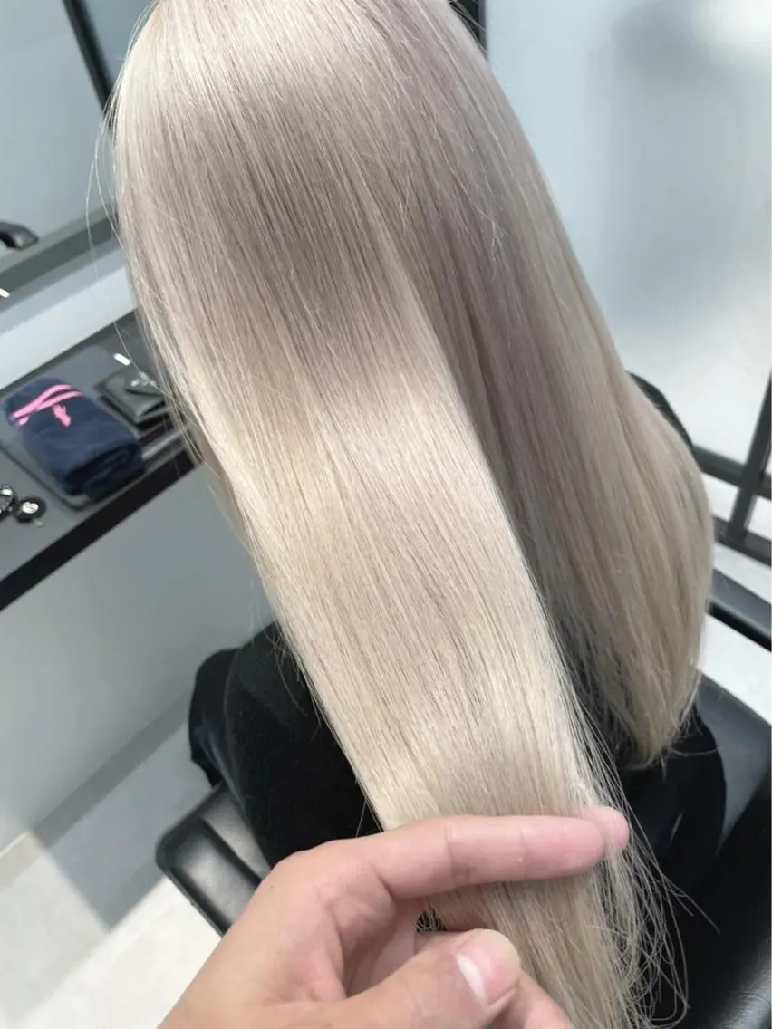 ロング カラー 🌈ブリーチ特化🌈 MINATOのヘアスタイル