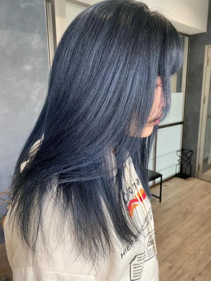 ロング ヘアカラー ハイトーンボブ Mizuki.のヘアスタイル