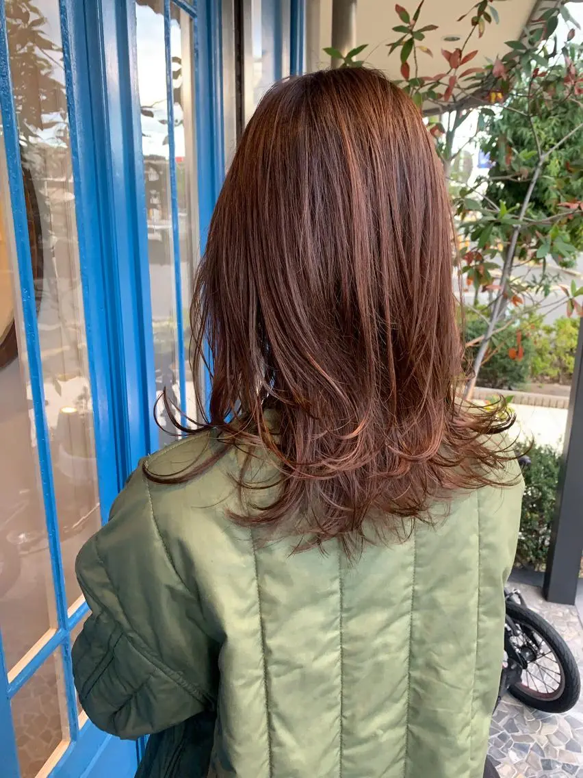 ミディアム カラー カット ヘアカラー トリートメント tasty priv ate gardenのヘアスタイル