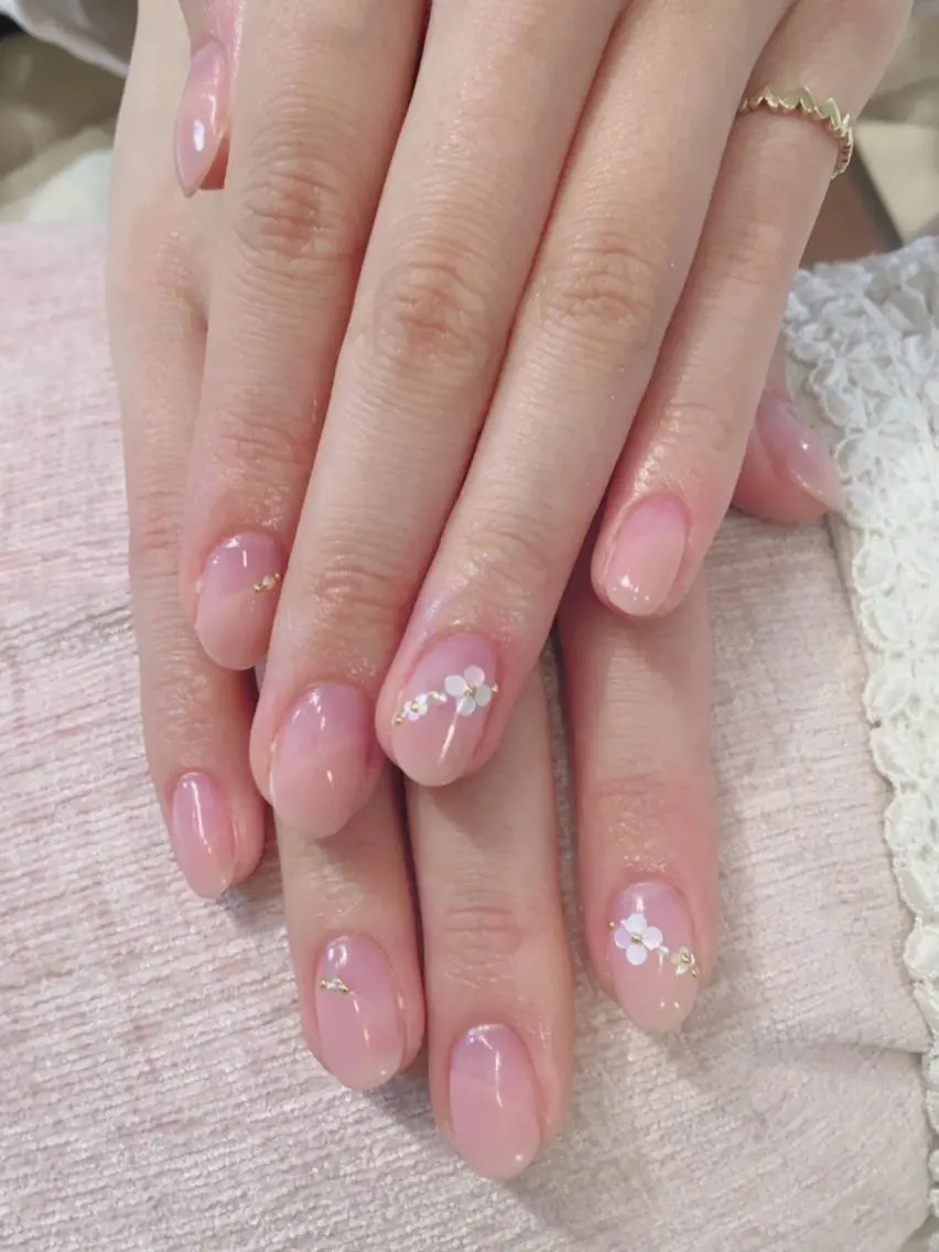 ネイル ビジューバイアクイユ ネイルズ 東中野店のネイルデザイン
