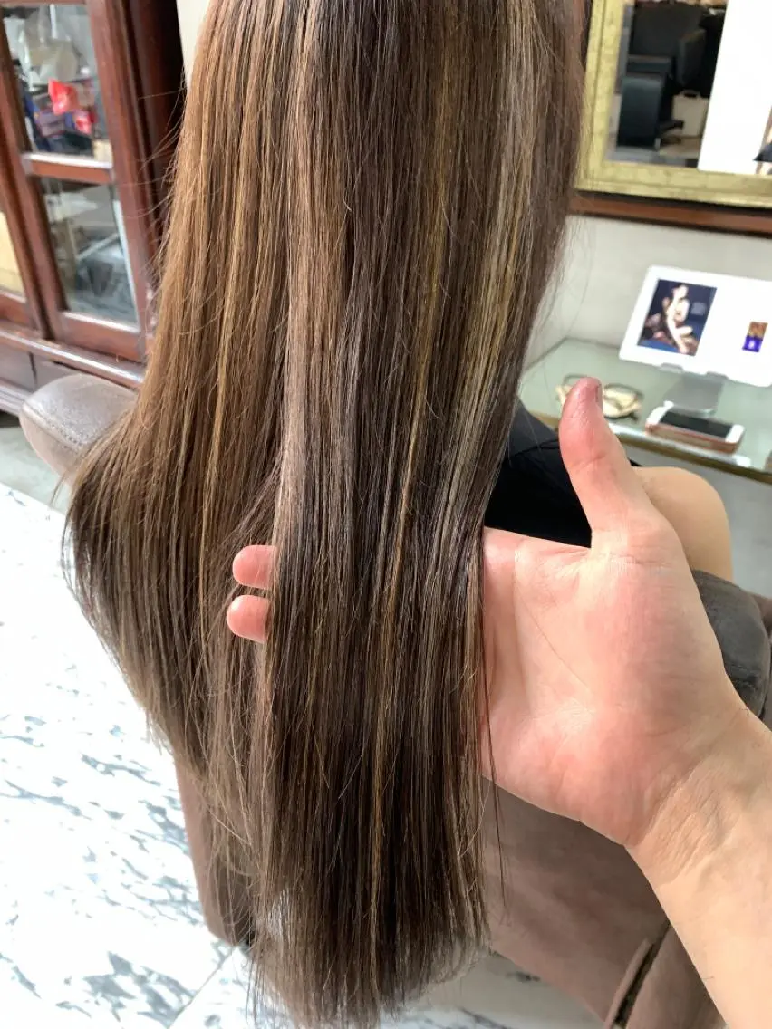 ロング カラー エクステ(レミー毛) NINEのヘアスタイル