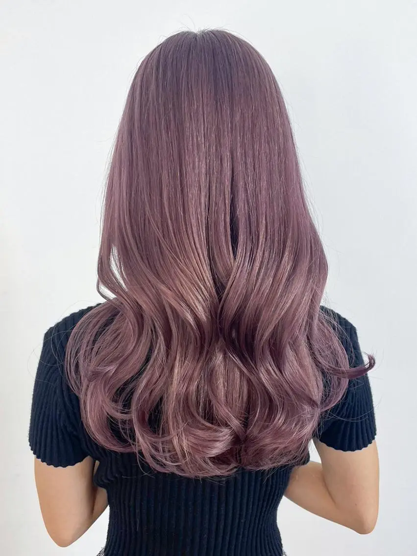 カラー セミロング ピンクカラー くびれヘア レイヤーカット カット ヘアカラー トリートメント ITbyALBUM 藤沢店のヘアスタイル