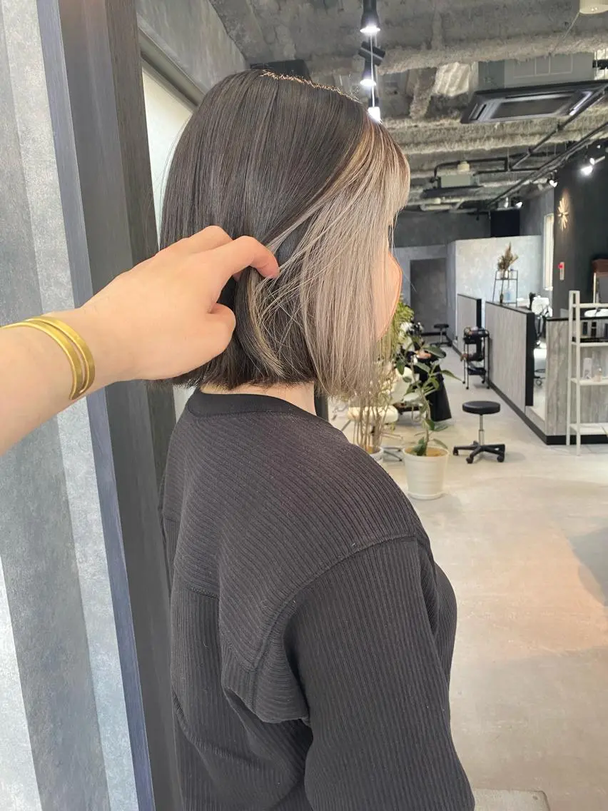 ミディアム 顔周りカット カット ヘアカラー en Siena エンシエナのヘアスタイル