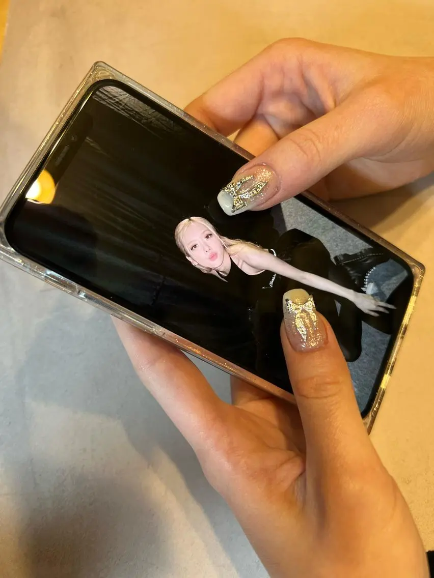ネイル 🫧Lua.nail 🍒emuのネイルデザイン