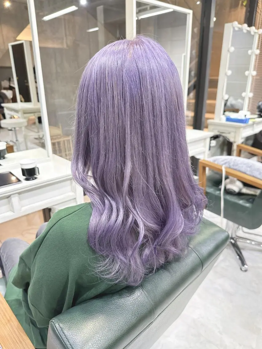 カラー ブリーチ ラベンダーカラー モテ髪透明感❤️ デイズヘアカラーのヘアスタイル