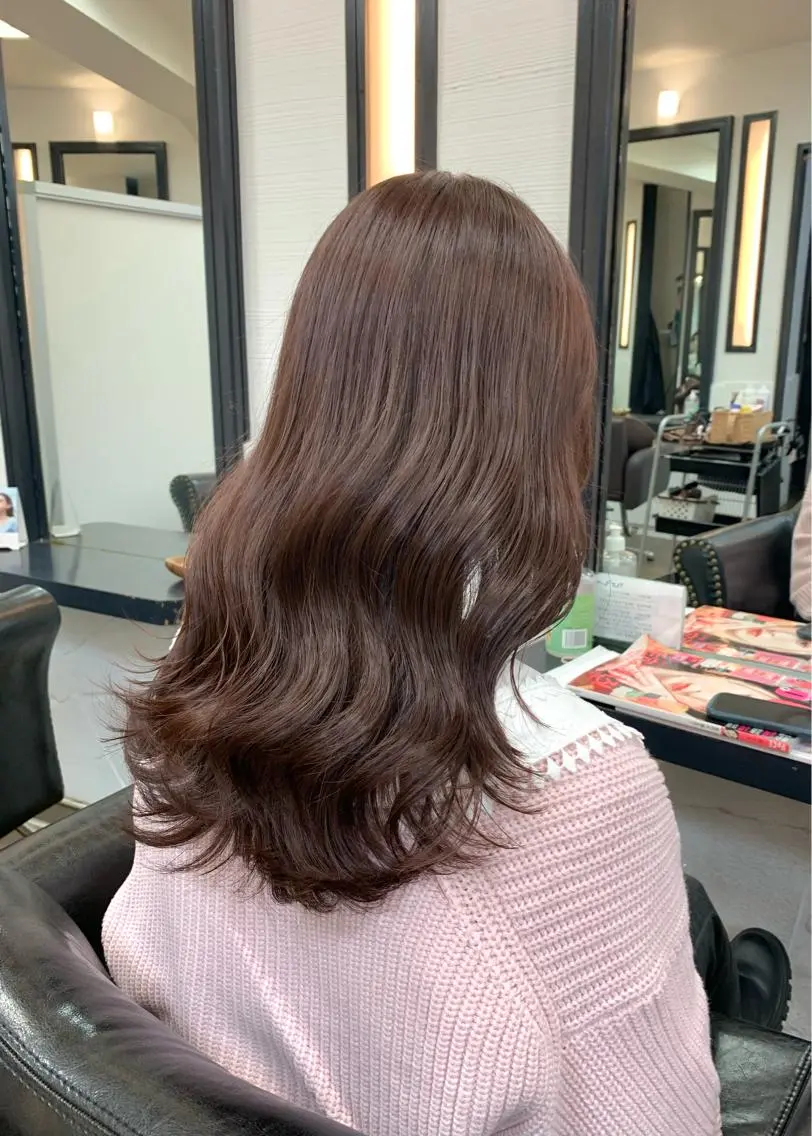 ミディアム カラー ベージュカラー ブリーチ ブリーチなしカラー ピンクカラー ピンクベージュ ヘアカラー トリートメント 矢野 晃平のヘアスタイル