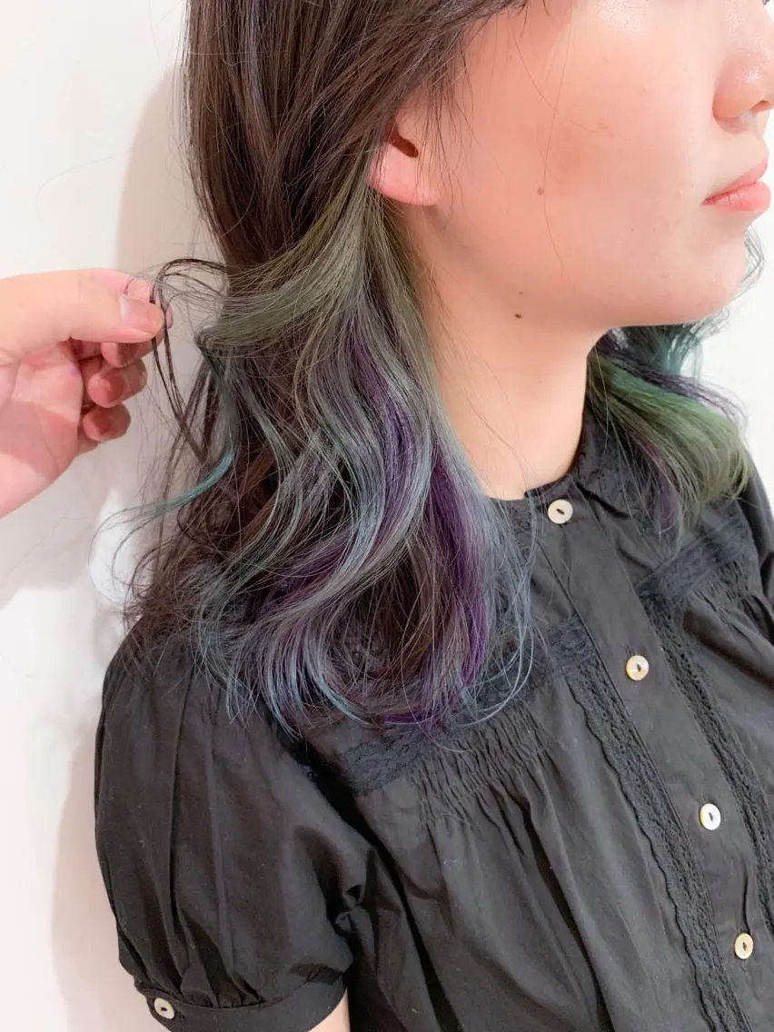 ミディアム カラー インナーカラー ラベンダーカラー カット ヘアカラー BOX mico.のヘアスタイル