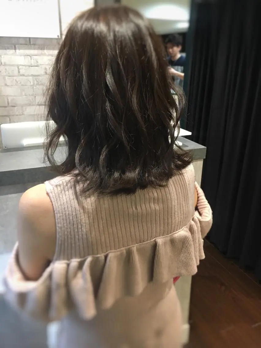 ミディアム カラー カット ヘアカラー トリートメント ヘッドスパ 髪質進化系へ 💇‍♀️Yasuのヘアスタイル