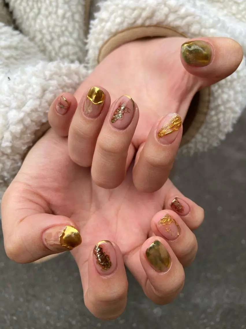 ネイル 成人式 ミラーネイル ニュアンスネイル . unffのネイルデザイン