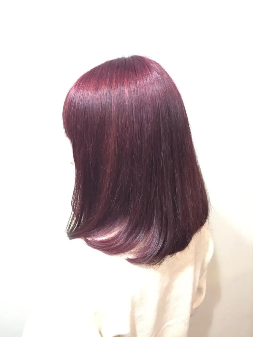 ミディアム 金澤 愛のヘアスタイル