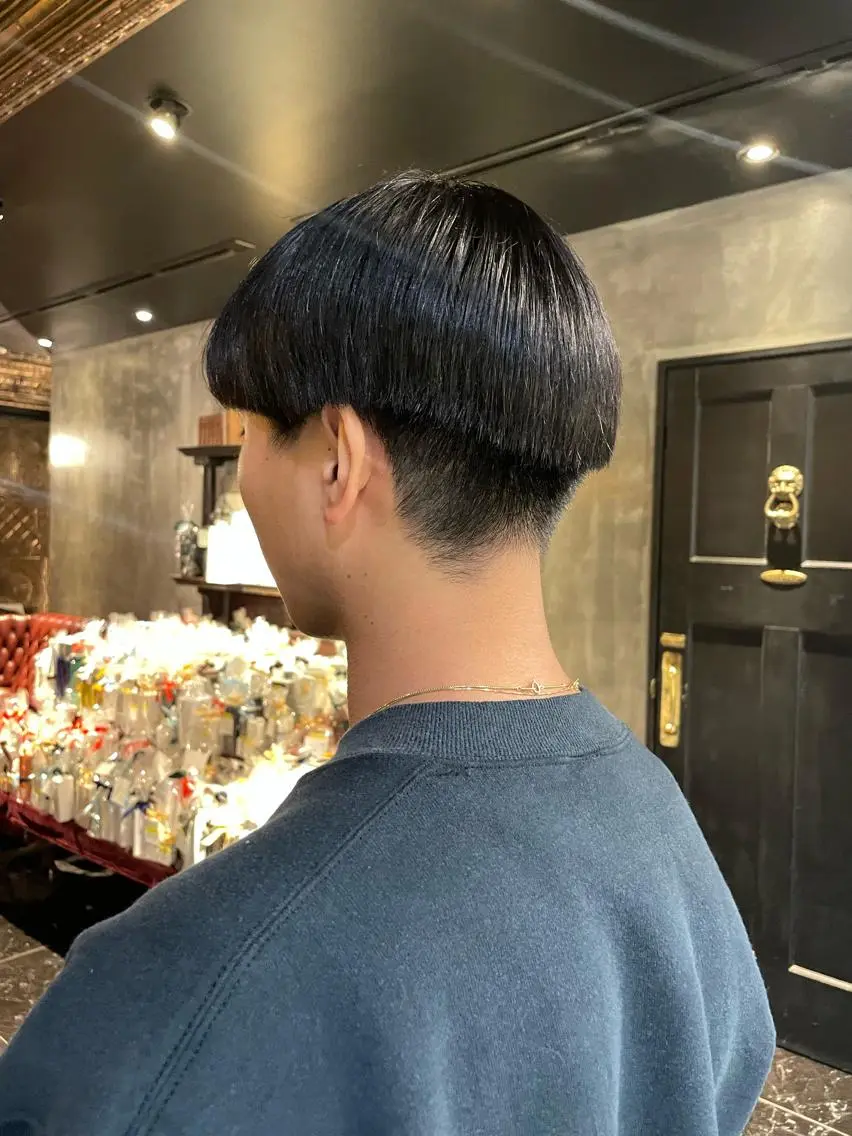 ショート ヘアアレンジ メンズ くびれレイヤー/艶 カラー　MADOKAのヘアスタイル