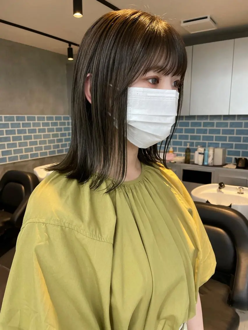 ミディアム カラー 外ハネヘア カット ヘアカラー トリートメント 👑ボブはお任せ ミヤノ👑のヘアスタイル