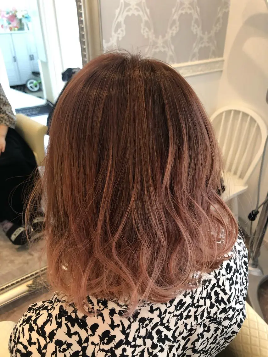 ミディアム ヘアカラー La.fleur ラ.フルールのヘアスタイル