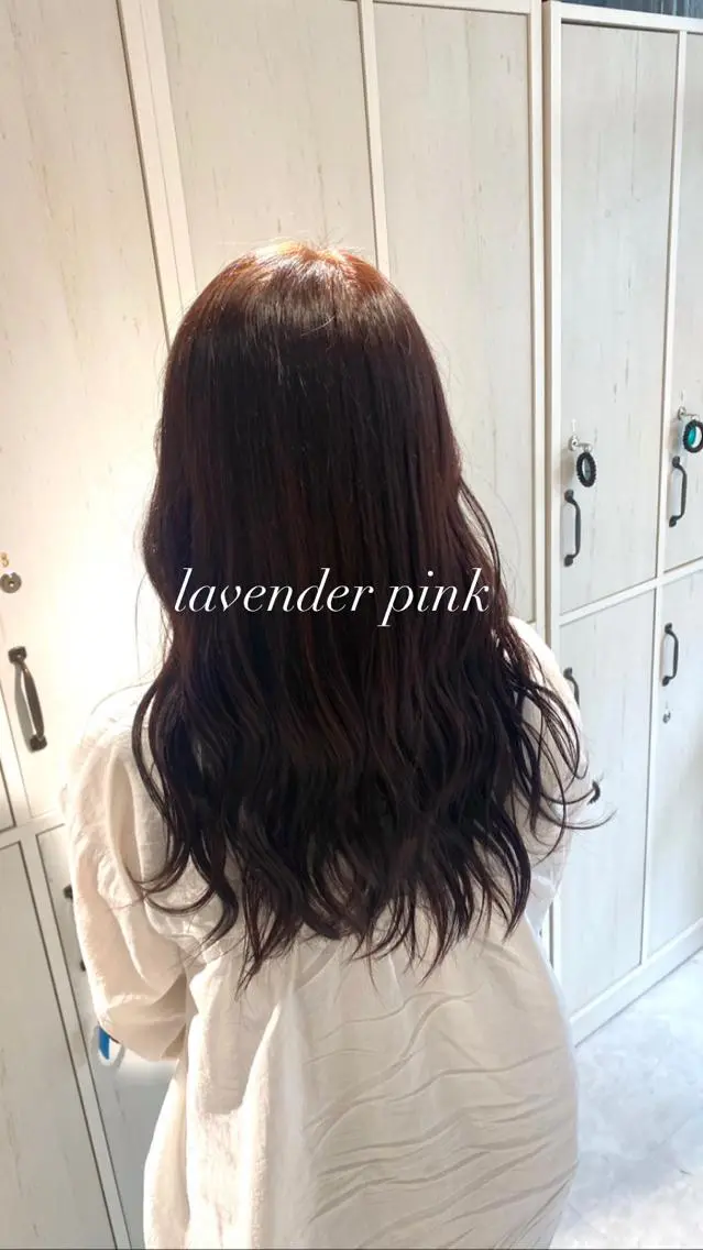 ロング カラー ブリーチ ラベンダーカラー ラベンダーピンク ブリーチなしカラー ピンクカラー ヘアカラー 縮毛矯正とレイヤー カット/杉村凜汰郎のヘアスタイル