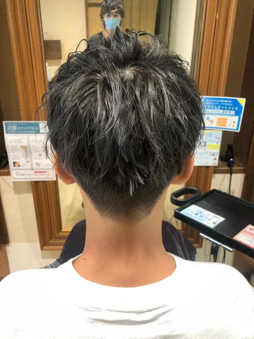 ショート カラー メンズ シルバー 大人パーマ/ メンズ/神田正紀のヘアスタイル