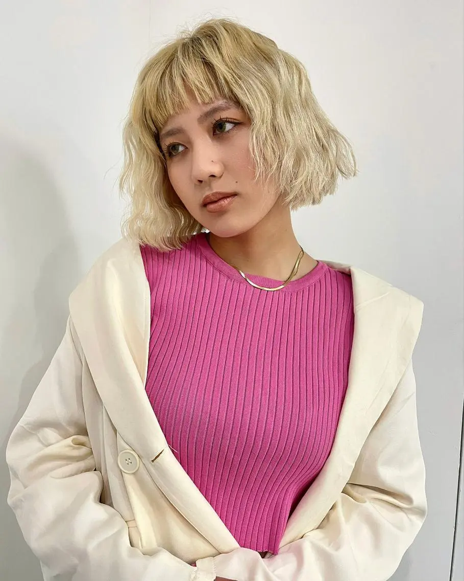 ショート カラー ベージュカラー ブロンド ブロンドベージュ ヘアカラー 透明カラー/レイヤー misaki °＊のヘアスタイル