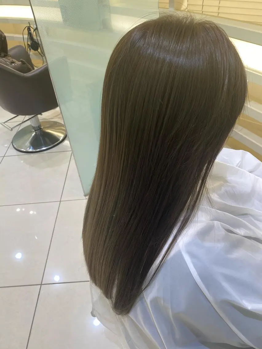 ロング カラー イルミナカラー 銀座メンズ専門🖤 叶奈々のヘアスタイル