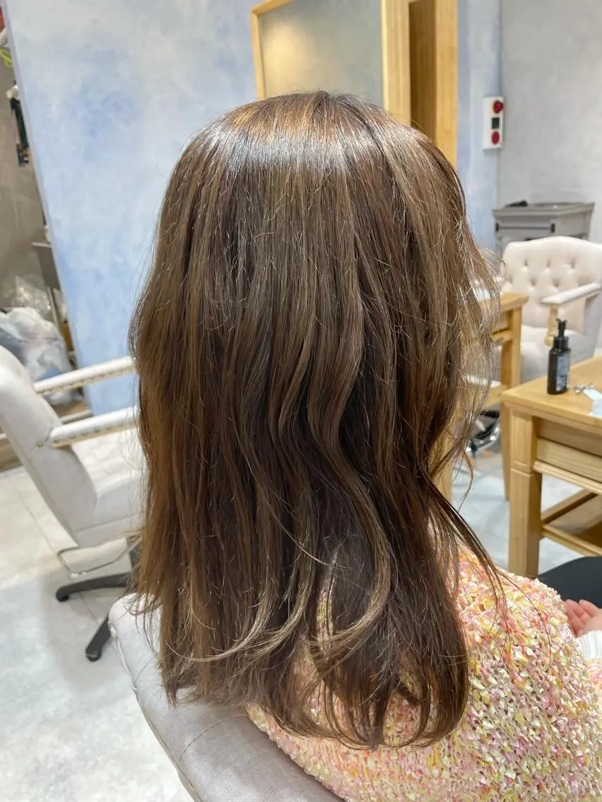 ロング カラー ベージュカラー ミント ミントベージュ オリーブベージュ 若林 良のヘアスタイル