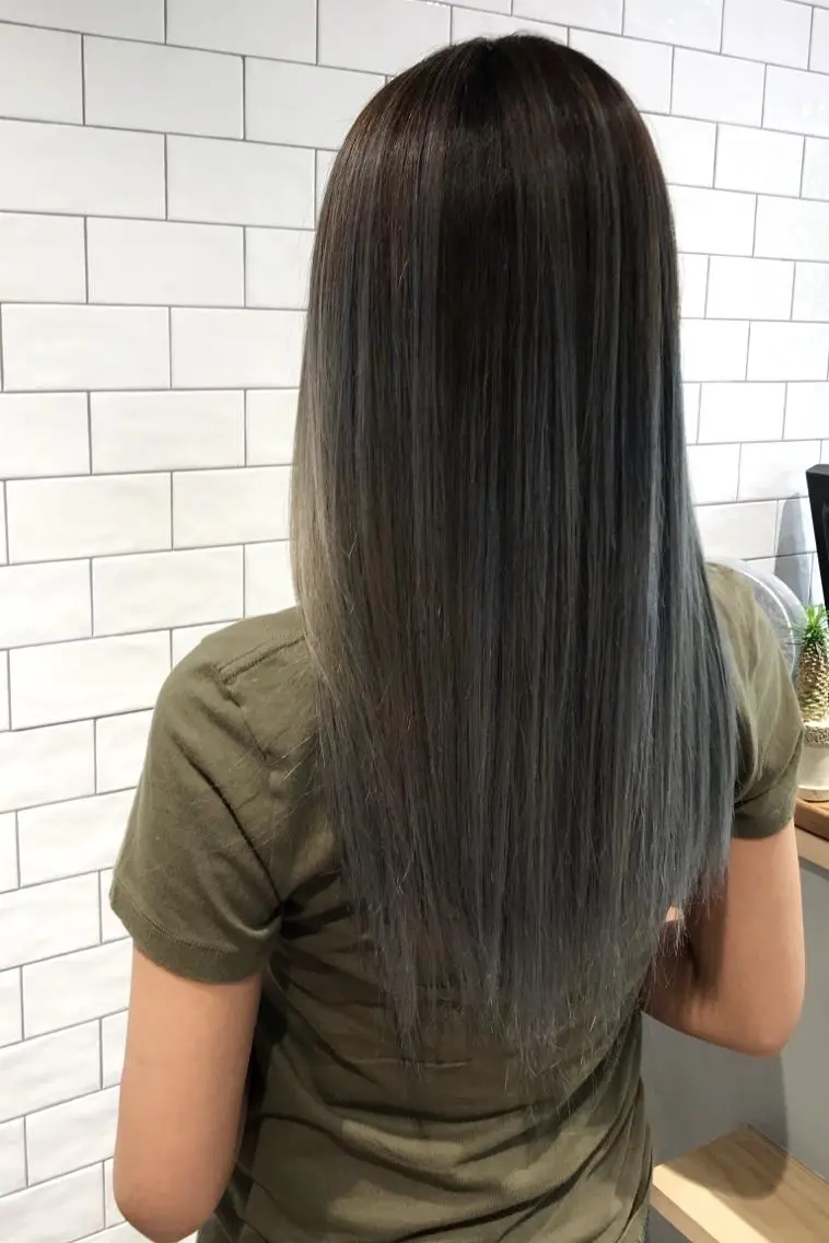 ロング カラー 原山 直人のヘアスタイル