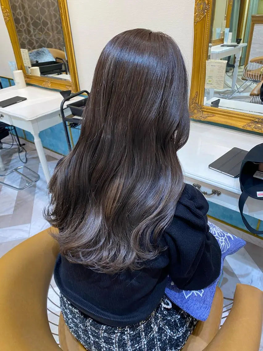 ミディアム カラー カット ヘアカラー トリートメント レイヤーカット /透明感カラー西田のヘアスタイル
