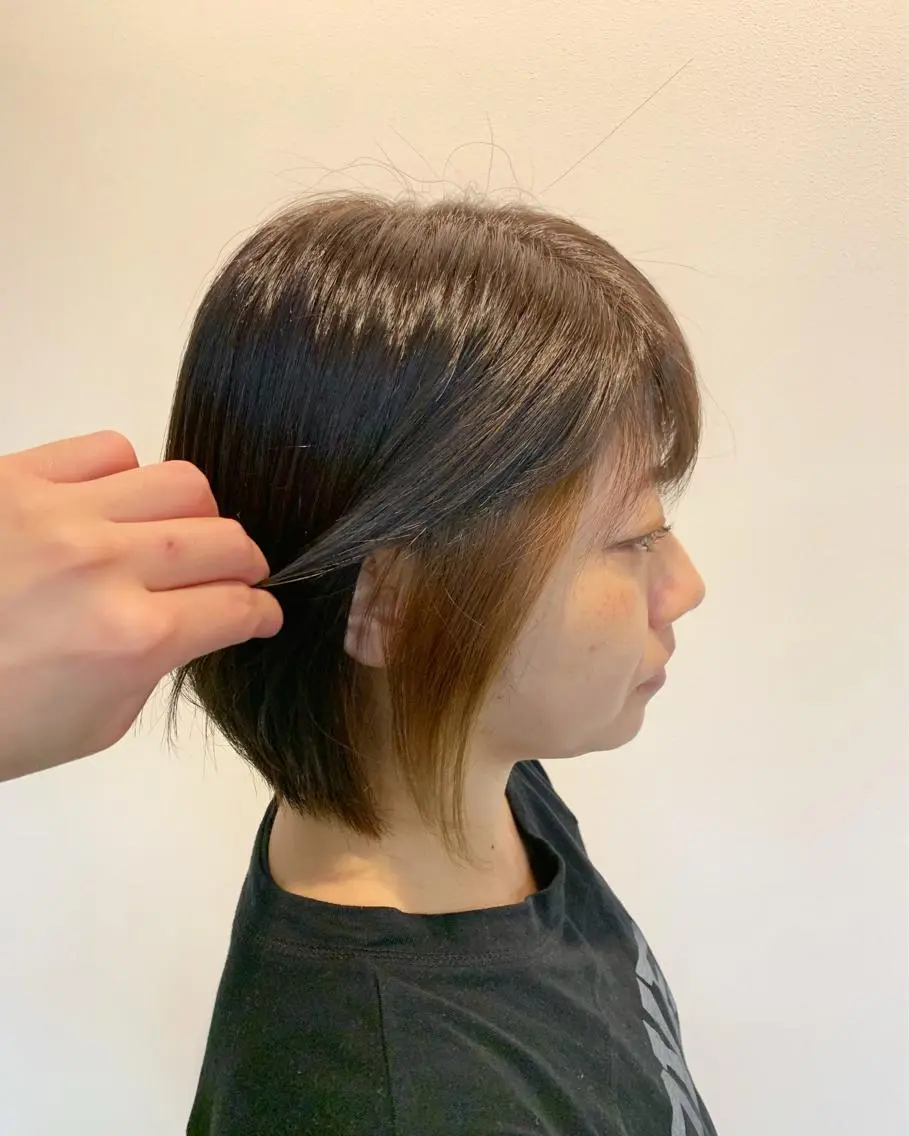 ミディアム カラー ブリーチ インナーカラー ブリーチなしカラー 三好 羽美のヘアスタイル