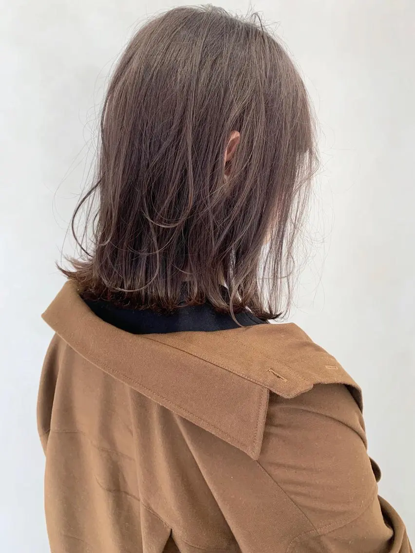 ミディアム カラー アッシュ アッシュグレー アッシュグレージュ グレージュ ヘアカラー トリートメント レイヤー/大人メンズ パーマ🌀 平島拓也のヘアスタイル