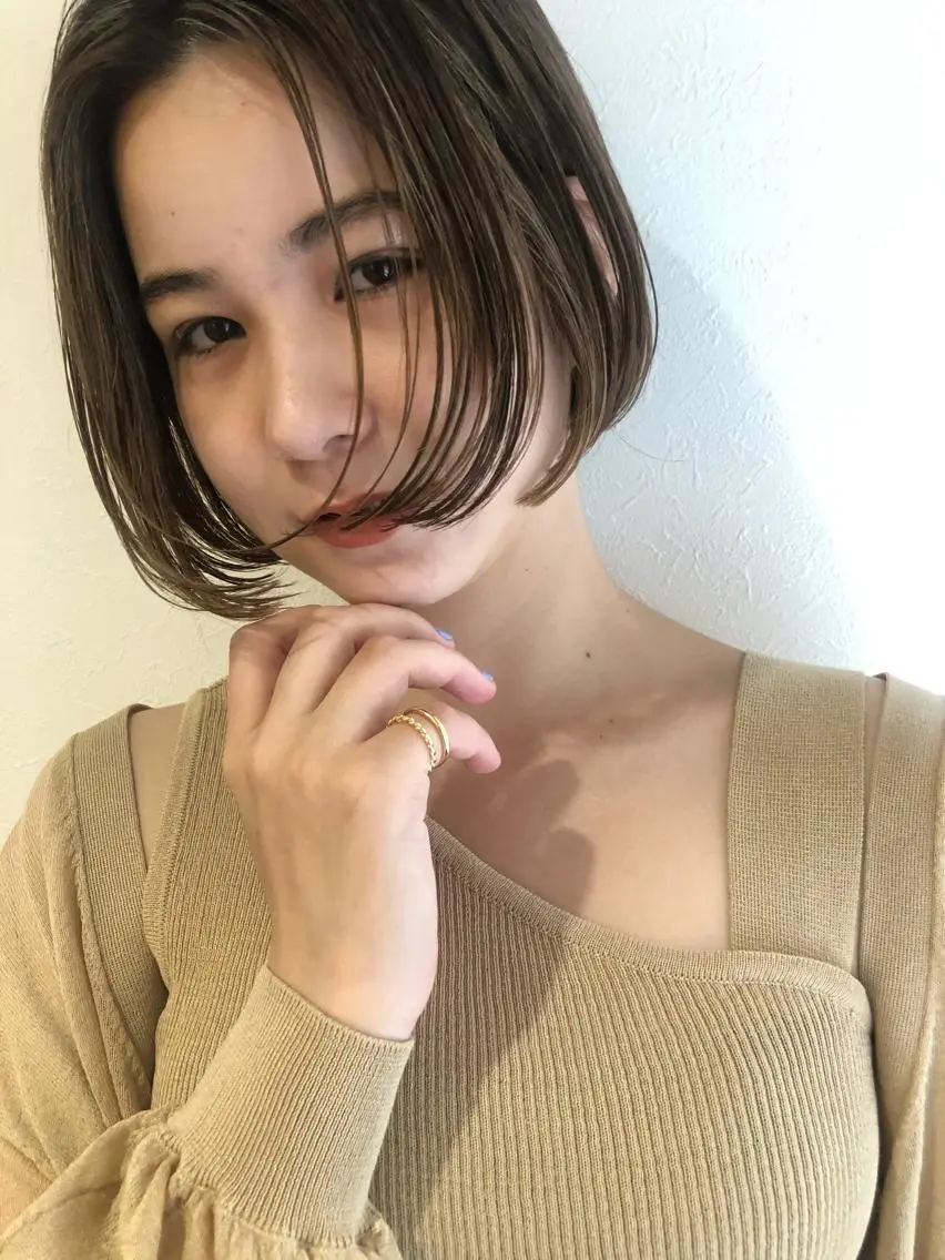 ショート カラー 🩰オリーブ/ ベージュ松本咲花🩰のヘアスタイル