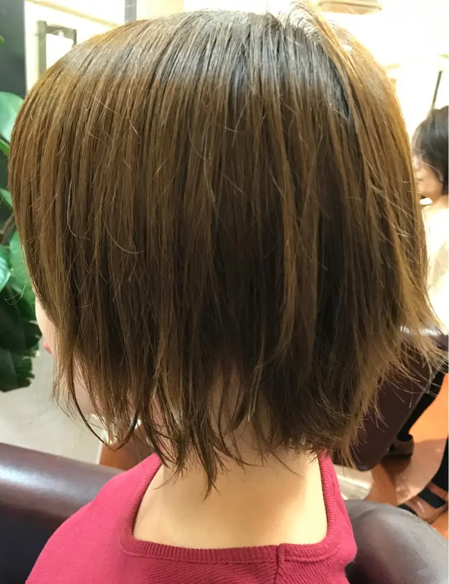 ショート カラー 外ハネヘア ヨシダ トオルのヘアスタイル