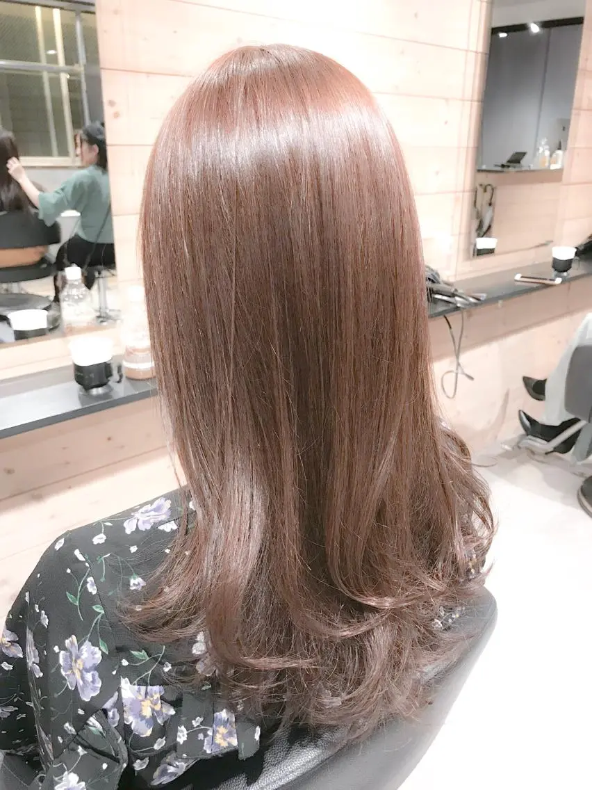 ロング カラー ブリーチ ハイトーンカラー ブリーチなしカラー 表参道/さあ や/大人ナチュラルのヘアスタイル