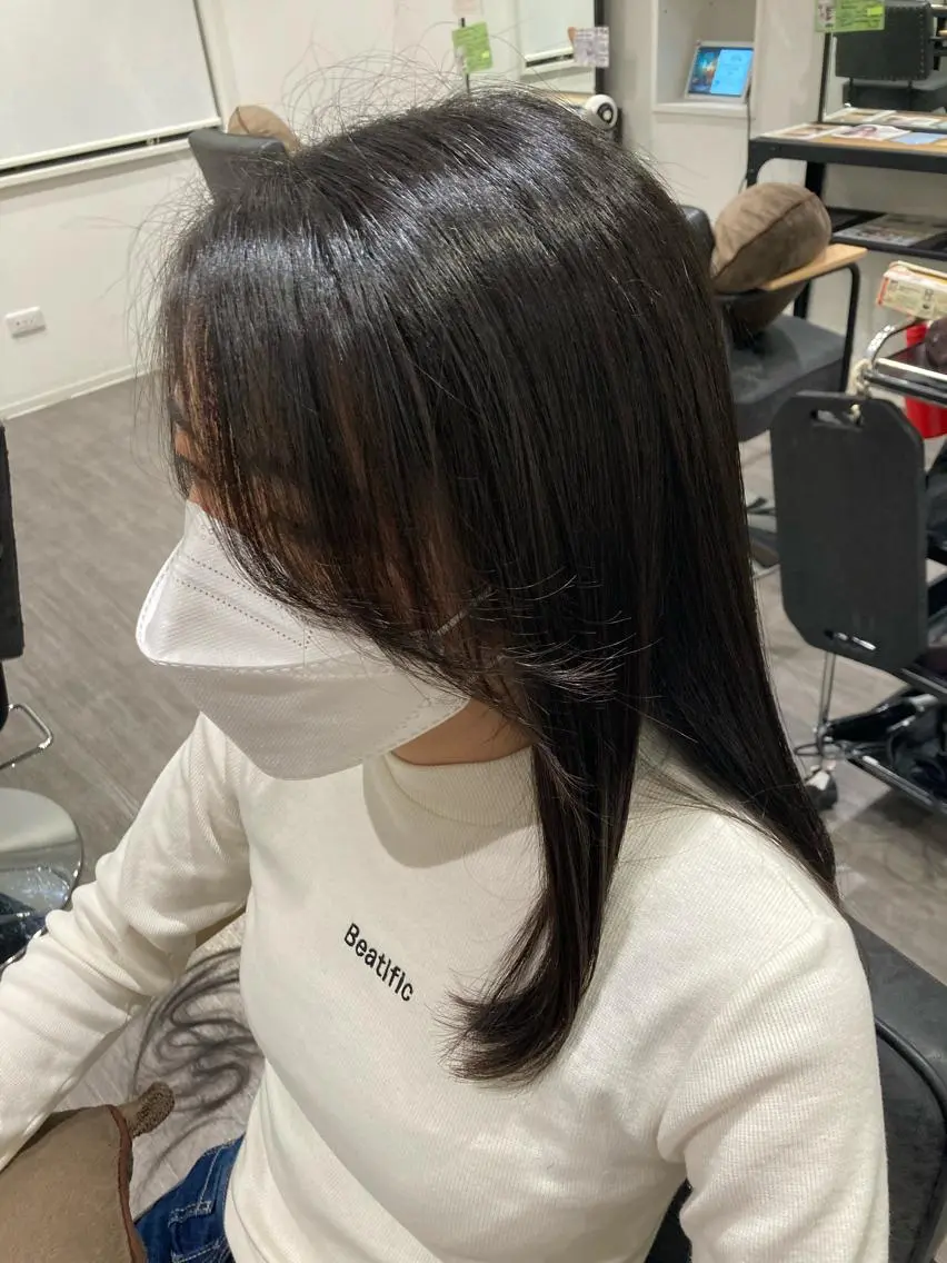 セミロング ミルクティー量産💙 💙ブリーチ特化💙のヘアスタイル