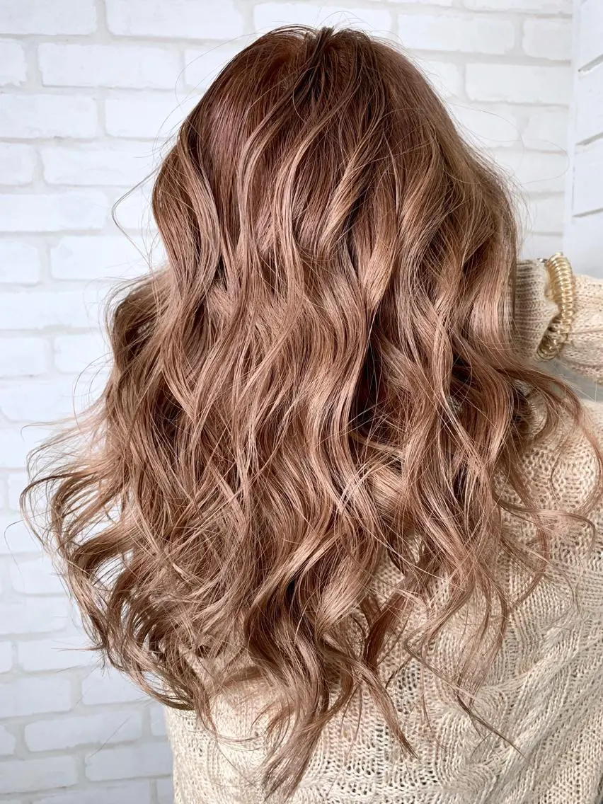 セミロング 穐田 司樹のヘアスタイル