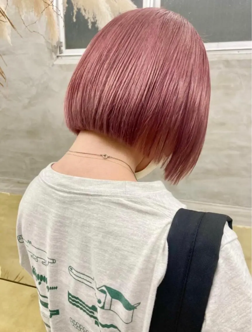 ショート カラー バレイヤージュ ブリーチ ケアブリーチ デザインカラー ダブルカラー ヘアカラー トリートメント スパイラルパーマ 🌐hina⭐️のヘアスタイル