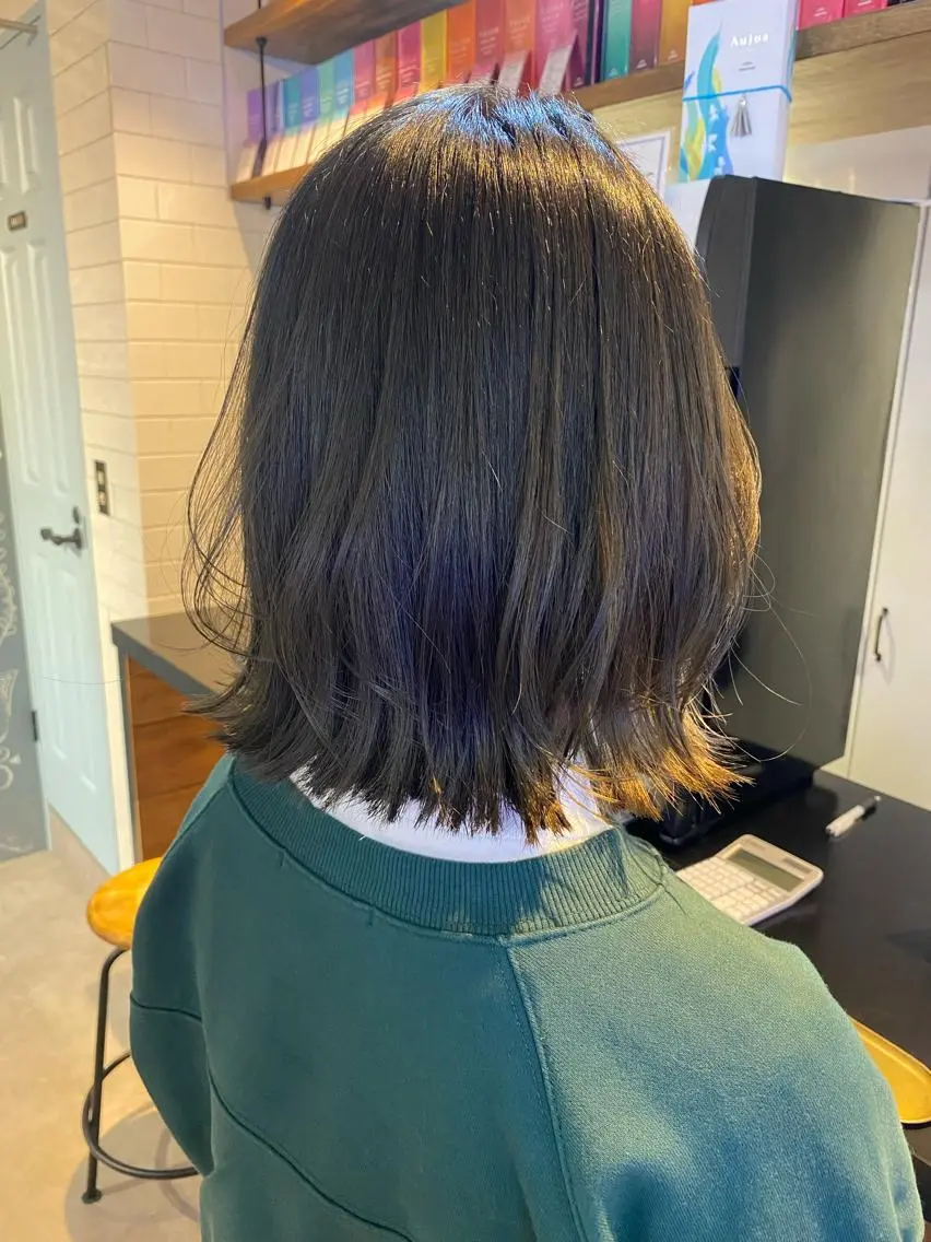 ミディアム カラー ボブレイヤー ボブ くびれヘア レイヤーカット カット ヘアカラー トリートメント scene. haraのヘアスタイル